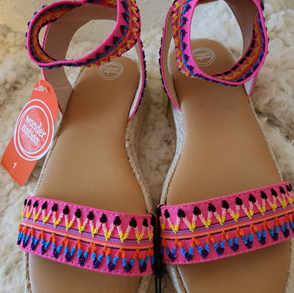 Sandals - Picture 9 of 9